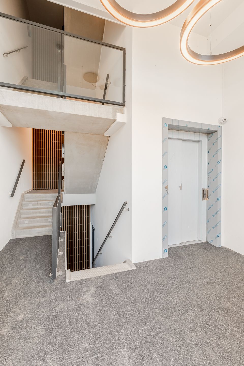 Photo 42 of Muiderlaan 385