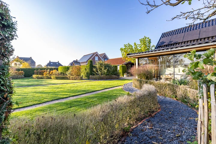 Photo 78 of Tuinbouwweg 2