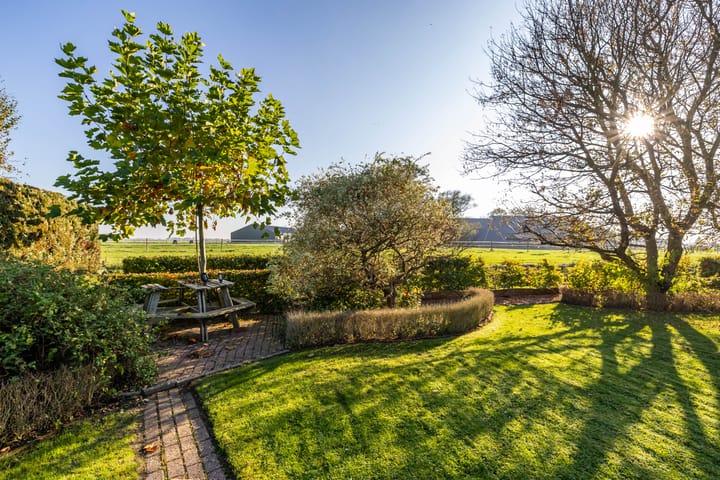 Photo 79 of Tuinbouwweg 2