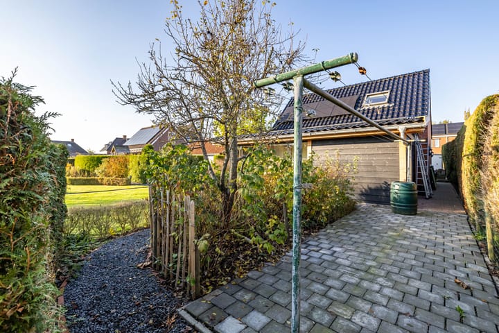 Photo 82 of Tuinbouwweg 2