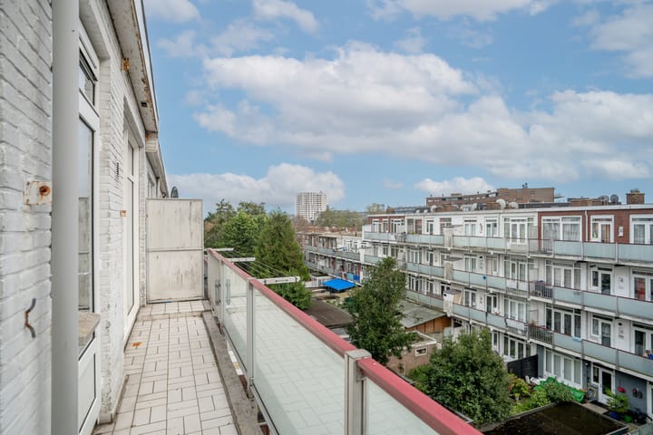 Foto 24 van Veluweplein 34