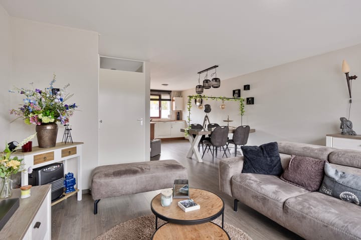 Foto 3 van Distelstraat 3