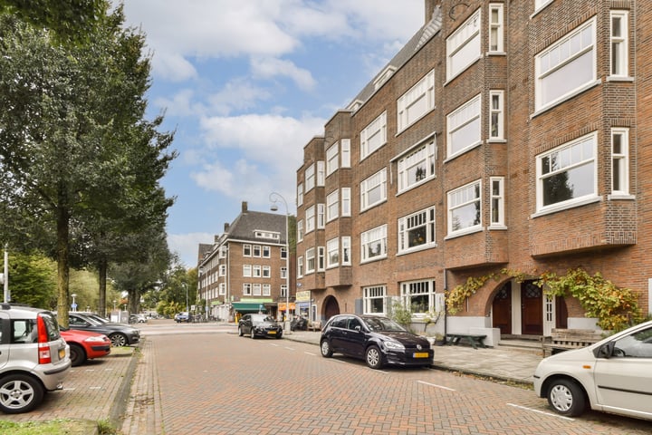 View photo 1 of Albert Neuhuysstraat 28-H