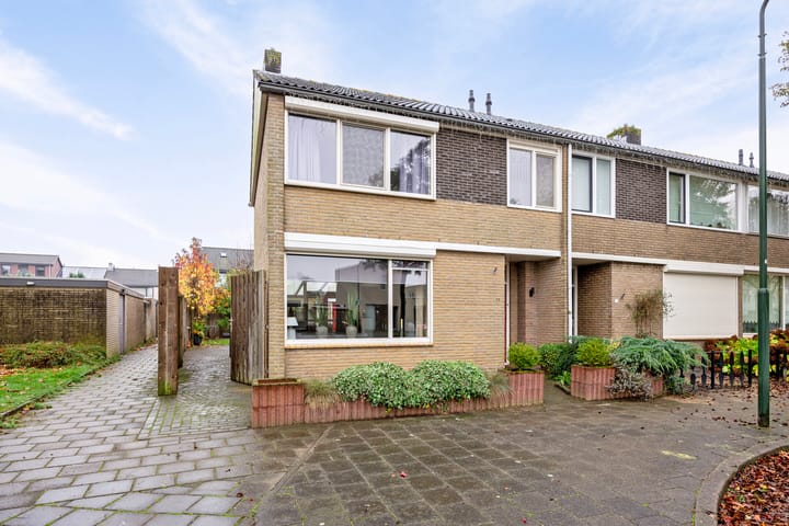 Photo 4 of van Randerodestraat 56