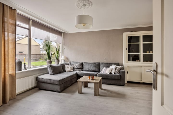 Photo 10 of van Randerodestraat 56