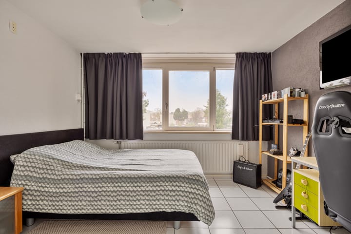 Photo 24 of van Randerodestraat 56