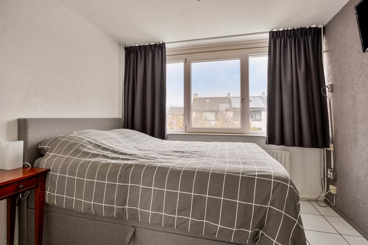 Photo 28 of van Randerodestraat 56