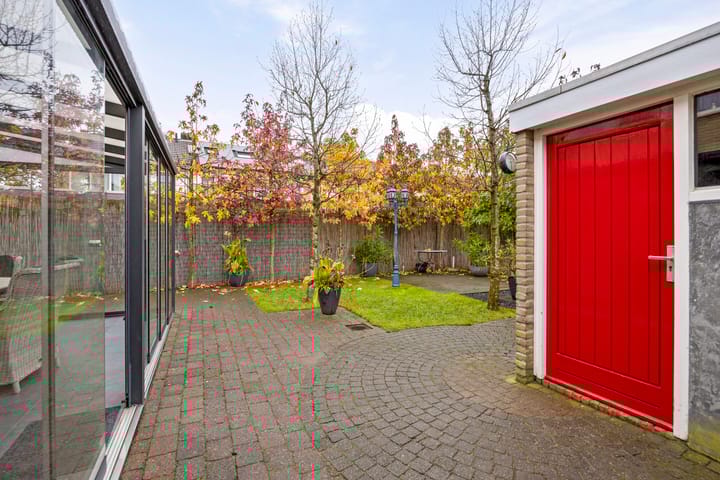 Photo 38 of van Randerodestraat 56