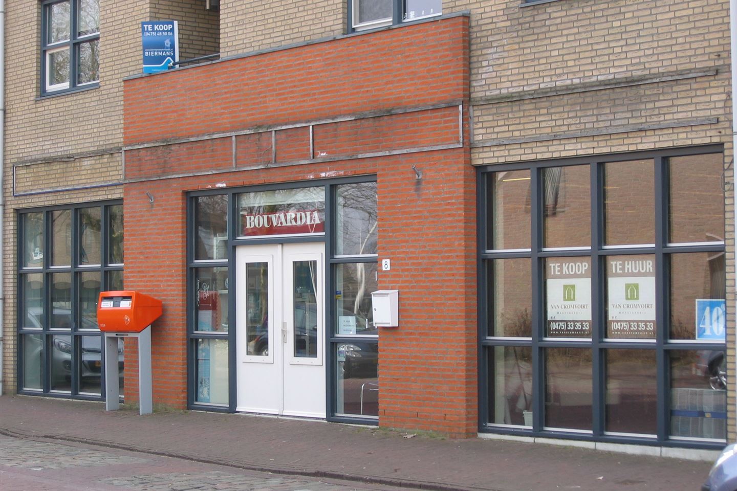 Bekijk foto 2 van Hoofdstraat 8