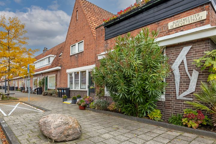 View photo 35 of Burgemeester de Kievietstraat 6-B