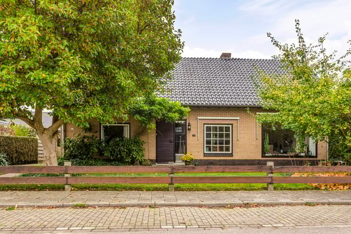 Photo 3 of Julianastraat 22