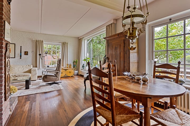 Photo 13 of Julianastraat 22