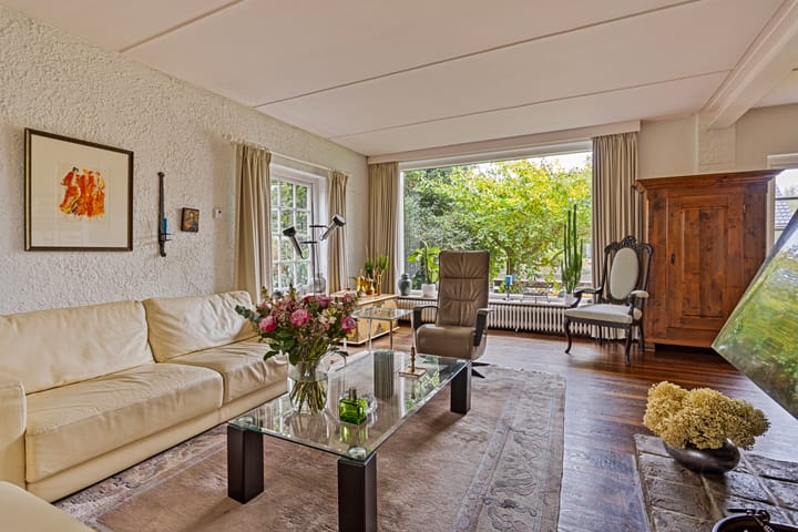 Photo 18 of Julianastraat 22