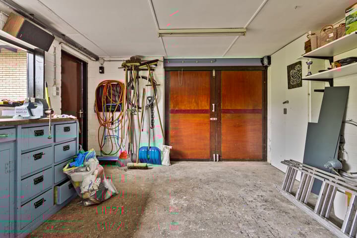 Photo 40 of Julianastraat 22