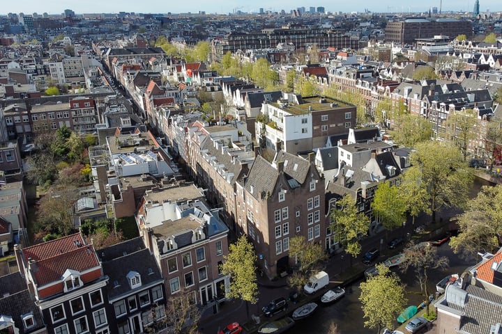 View photo 32 of Reguliersgracht 104-F