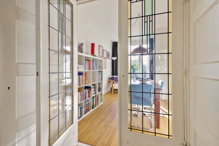 Foto 10 van Van Spilbergenstraat 163-2