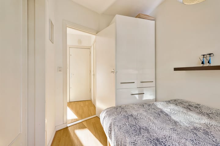 Foto 13 van Van Spilbergenstraat 163-2