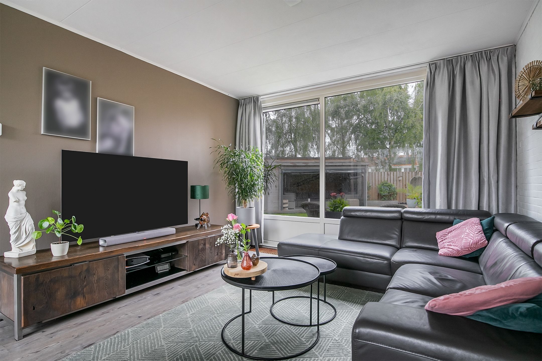 Photo 3 of Hooglandswyk 143