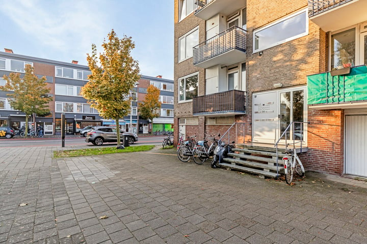 Bekijk foto 23 van Maanstraat 5