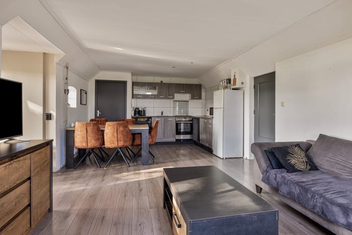 Foto 35 van Weseperweg 56