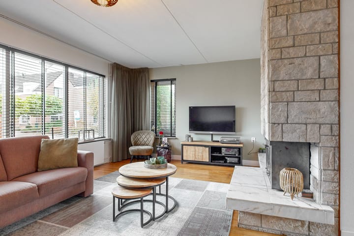 Foto 2 van Overhoff 6