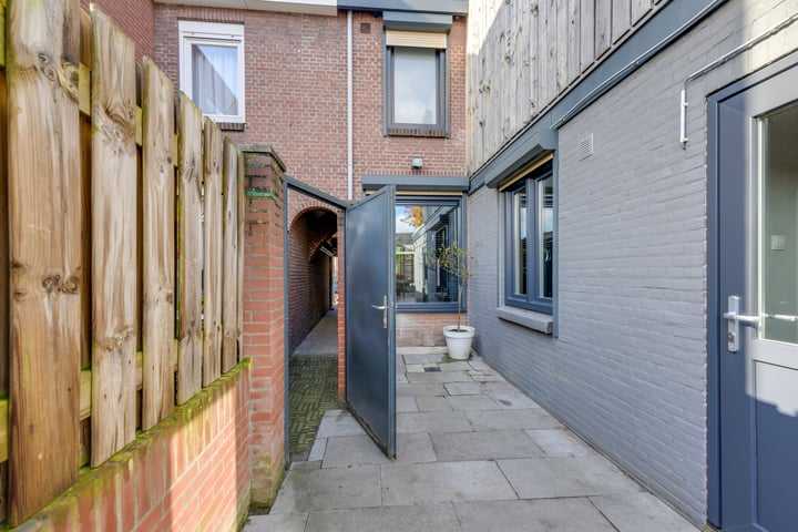 Bekijk foto 42 van Vigiliusstraat 10