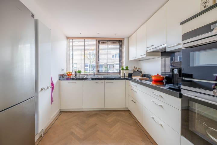 Foto 12 van Rosa Spierstraat 15