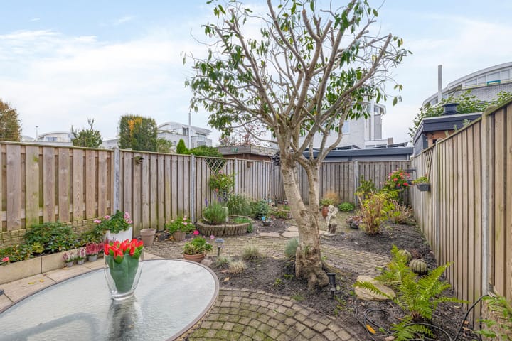 Foto 18 van Rosa Spierstraat 15