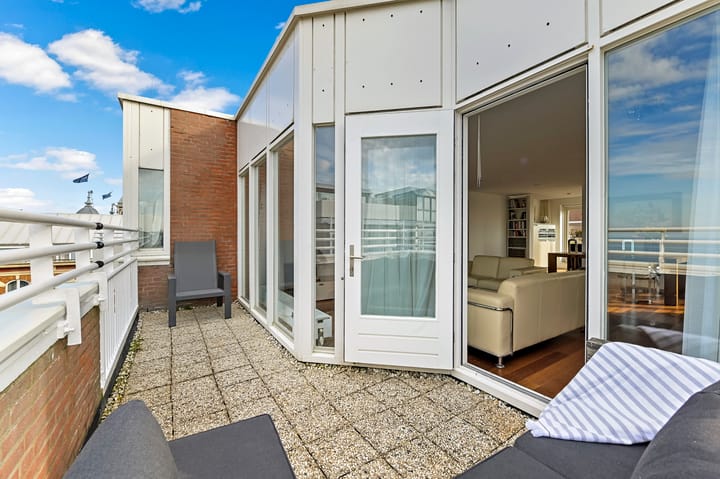 Foto 14 van Gevers Deynootplein 219