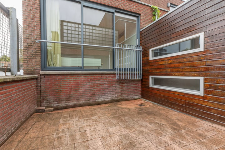 Bekijk foto 41 van Van Abbestraat 116