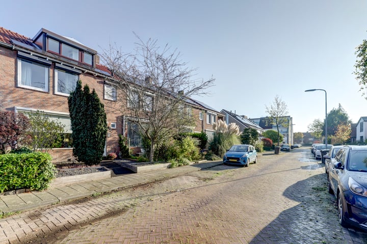 View photo 3 of Prinses Marijkestraat 7