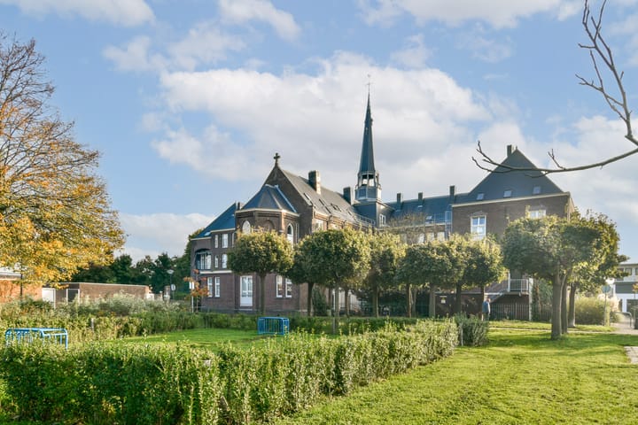 Foto 17 van Romerkerkweg 6-B