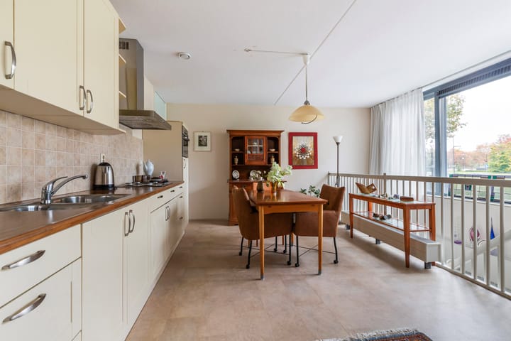 Foto 10 van Burgemeester Jhr. Quarles van Uffordlaan 147