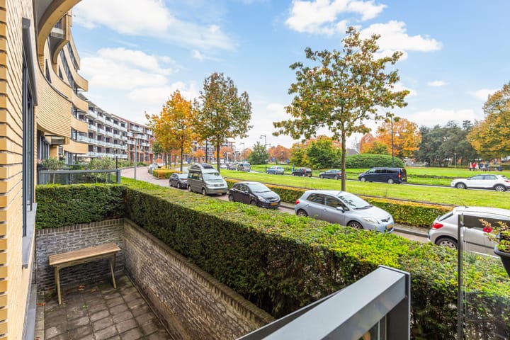 Foto 8 van Burgemeester Jhr. Quarles van Uffordlaan 147