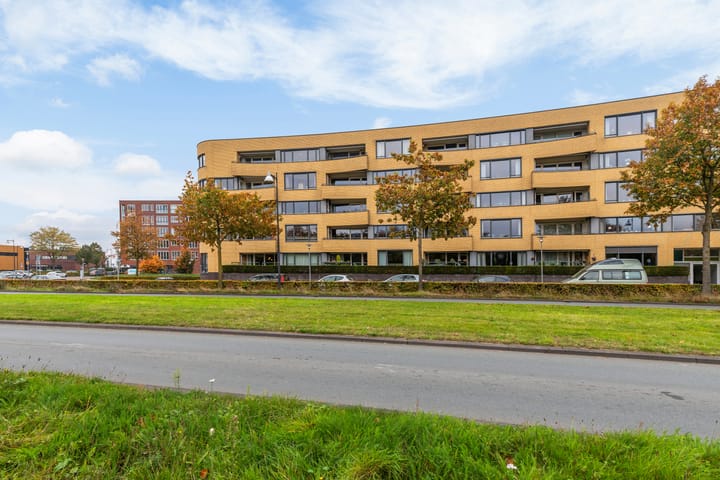 Foto 24 van Burgemeester Jhr. Quarles van Uffordlaan 147