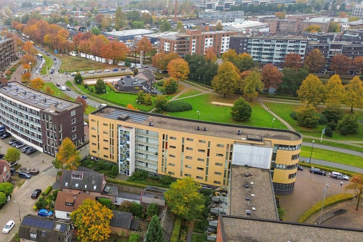 Foto 33 van Burgemeester Jhr. Quarles van Uffordlaan 147