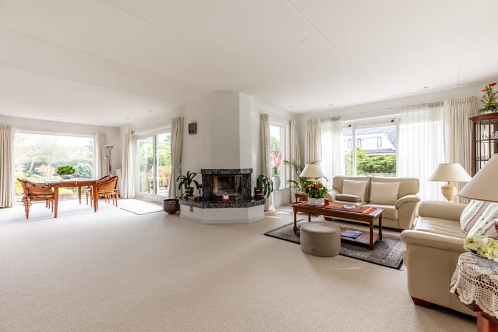 Foto 15 van Alexander Verhuellstraat 6