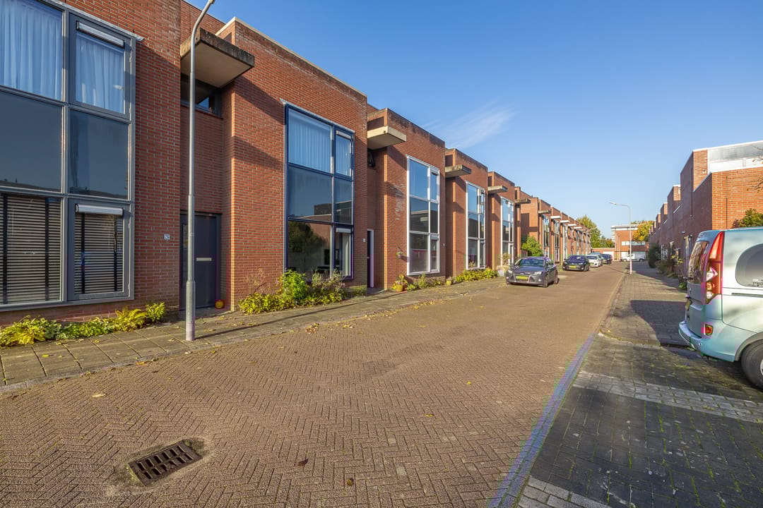 Foto 2 van Adriaen van de Vennestraat 24