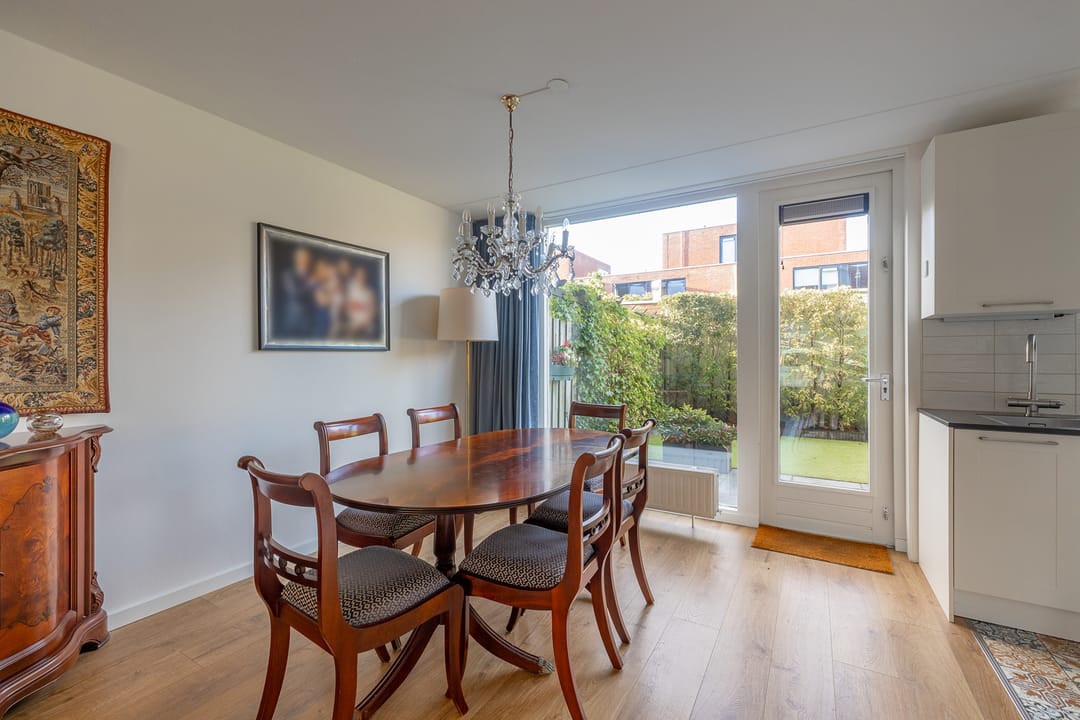 Foto 13 van Adriaen van de Vennestraat 24