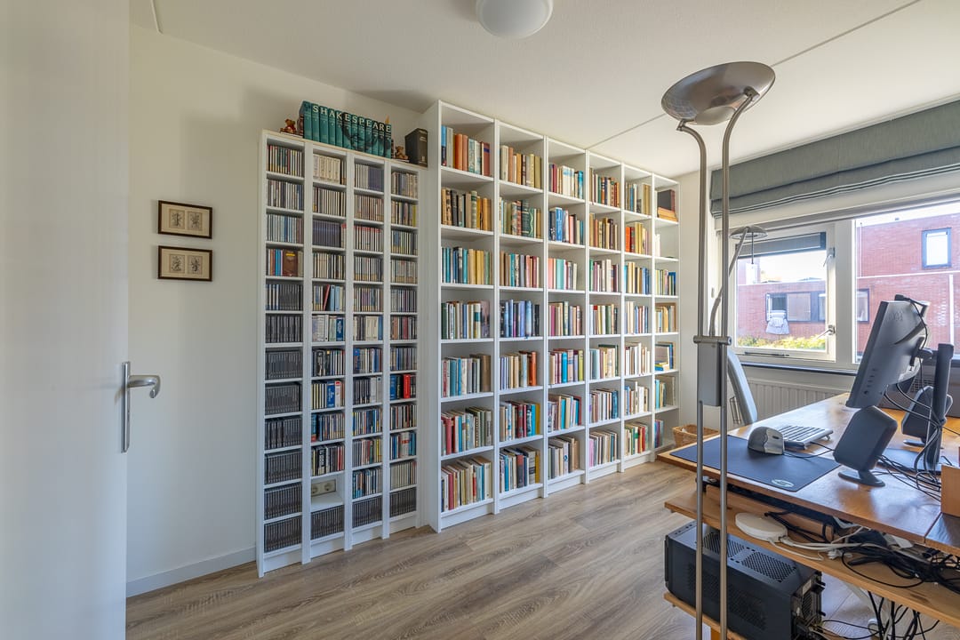 Foto 32 van Adriaen van de Vennestraat 24