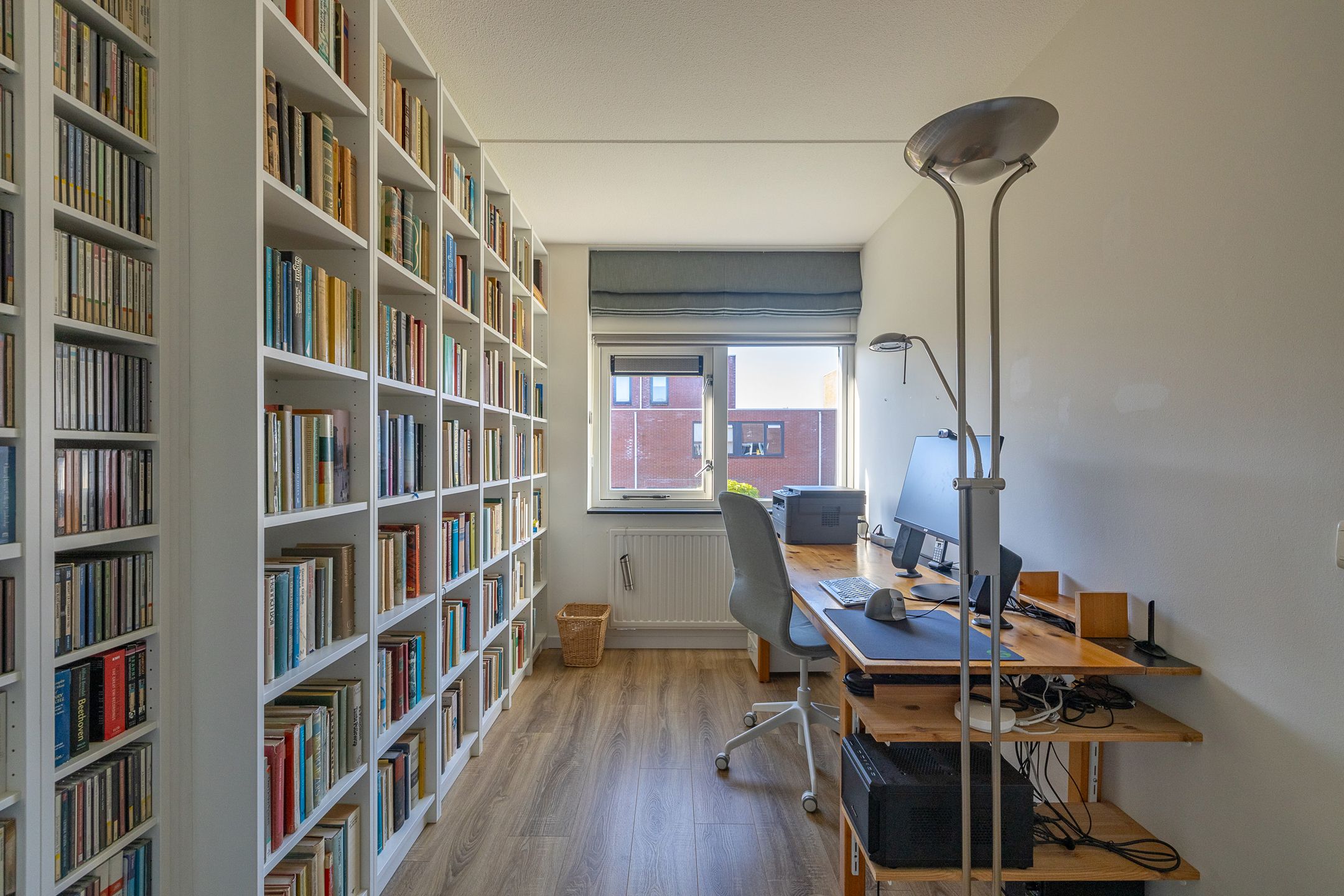 Foto 33 van Adriaen van de Vennestraat 24