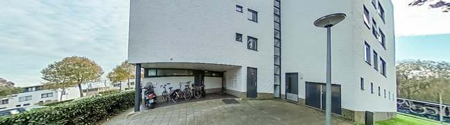 Bekijk 360° foto van Ingang van Gleditsiastraat 59