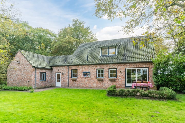 Foto 2 van Spoorstraat 12