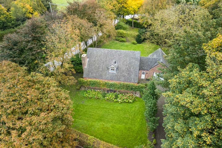 Foto 7 van Spoorstraat 12