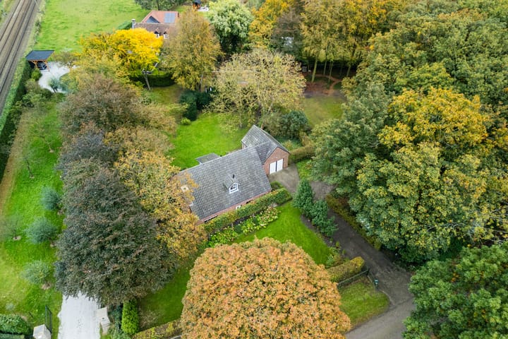 Foto 14 van Spoorstraat 12