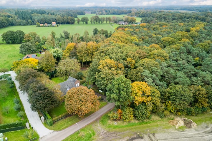 Foto 15 van Spoorstraat 12