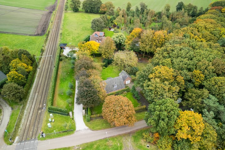 Foto 16 van Spoorstraat 12