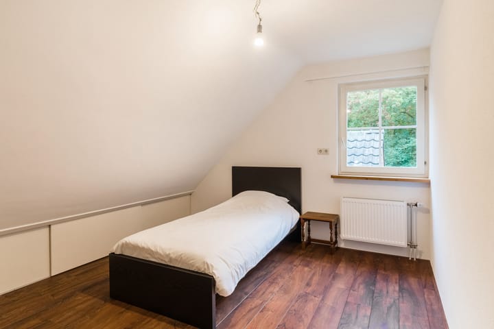 Foto 46 van Spoorstraat 12