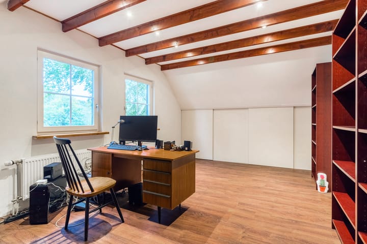 Foto 48 van Spoorstraat 12