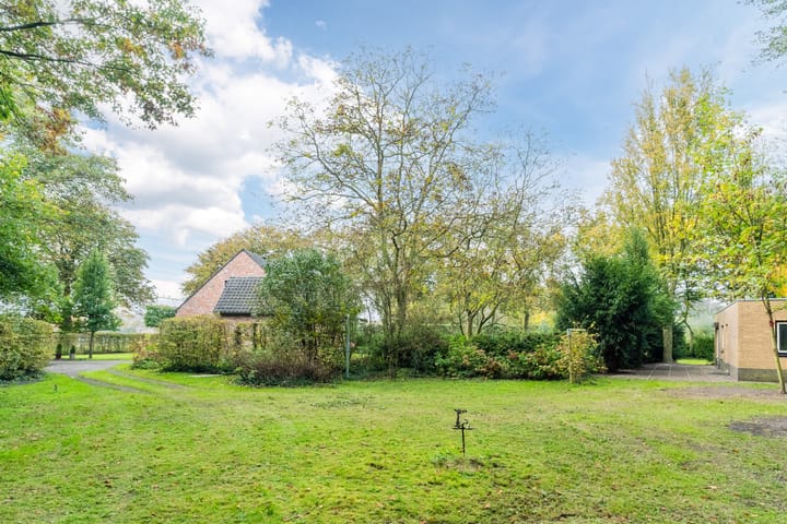 Foto 76 van Spoorstraat 12